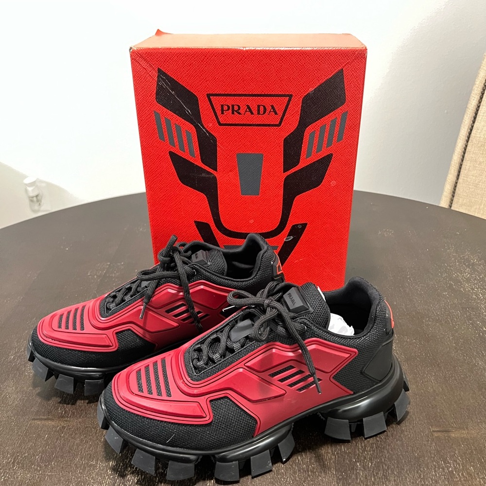 Prada Cloudburst